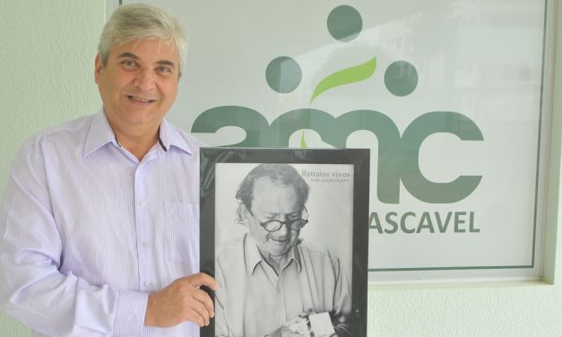 Entrega de quadros dos “Retratos vivos”