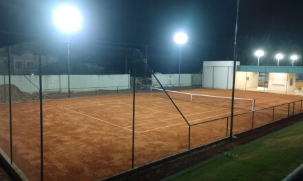 AMC tem mais uma quadra de Tênis
